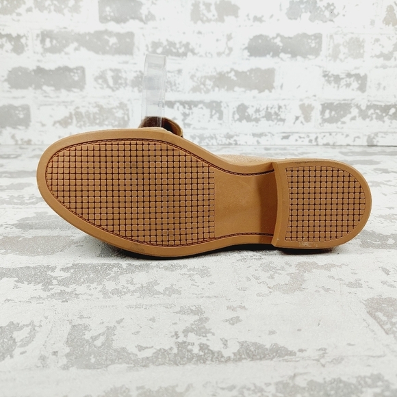 New Steve Madden Karmine Gleaming Tan Suede Goldtone Hardware Loafer W936 - Picture 8 of 12